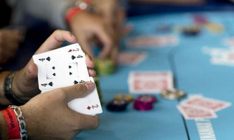 Reasons why should we play poker for entertainment and money