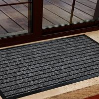 What is the appeal of Waterhog entrance floor mats?﻿